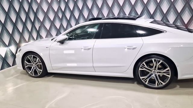 Audi A7 Sportback 50 TDI quattro S-LINE // Volle Hütte // HEAD-UP // LED MATRIX // Limousine смотреть онлайн
