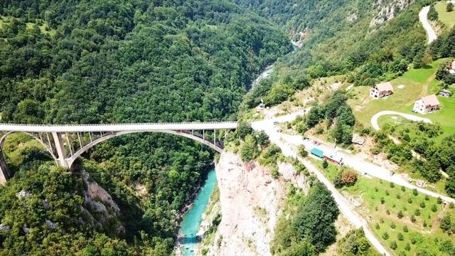 Каньон реки Тара и мост Джурджевича в Черногории смотреть онлайн