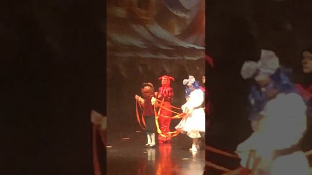 « Золотой ключик» Валерия Мухамедшинова в роли Карабаса Барабаса. Театр Губерния Прага. смотреть онлайн