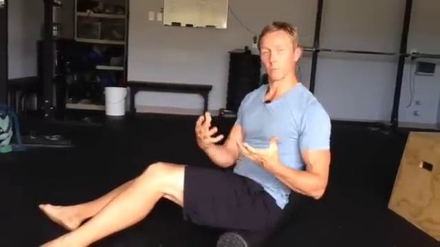 How to Fix Upper Back and Neck Pain with a Foam Roll смотреть онлайн