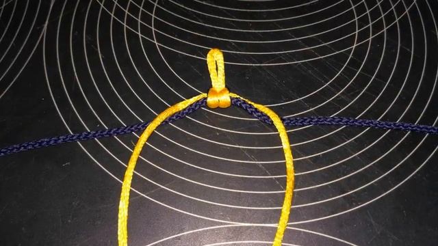 Как плести браслет "Шип Синнету - Цепь из паракорда How to weave bracelet paracord Oat Spike Sinnet смотреть онлайн