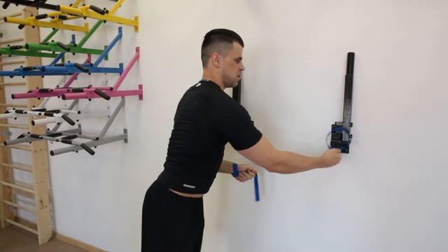 Упражнения на складном турнике Absolute Champion от чемпиона России по фитнесу! смотреть онлайн