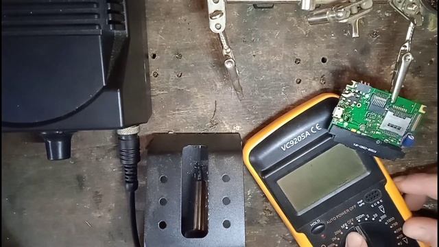 Ремонт Micro USB Fly E190 своїми руками.