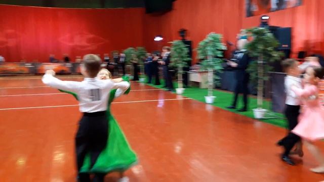 Венский вальс, ювеналы-1, Чемпионат Восточной Европы смотреть онлайн