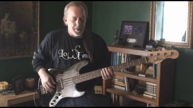 Bass Lessons HQ - Dm Pentatonic Scale High Position смотреть онлайн