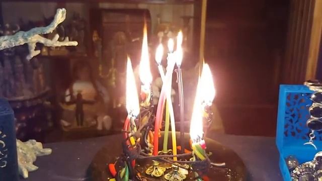 БОГАТСТВО НА ЧЕТЫРЕ СВЕЧИ. ОЧЕНЬ СИЛЬНО. ДЛЯ ВСЕХ. Ведьмина изба ? ИНГА ХОСРОЕВА смотреть онлайн