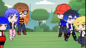 Песеный батл / Леди баг и супер кот /