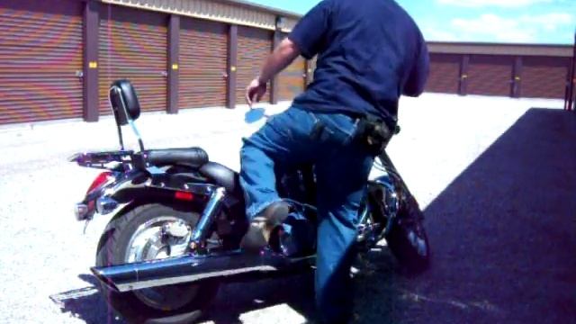 VTXexhaust.com sound On my 2005 HONDA VTX1800C S3 sound after desmog Video 2 смотреть онлайн