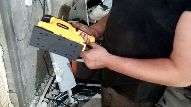 Виброшлифмашина Kolner KFS 187X90M, стоит ли покупать