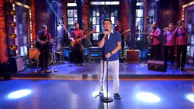 Азамат Мусагалиев спел песню «Чего же ты ноешь» смотреть онлайн