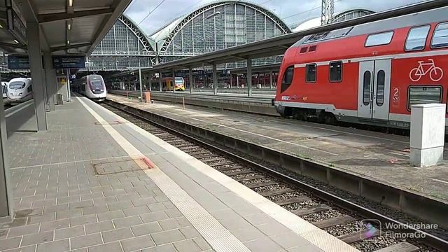 Tag 1 in Frankfurt am Main hbf und Flughafen/ Square Terminal 1 смотреть онлайн