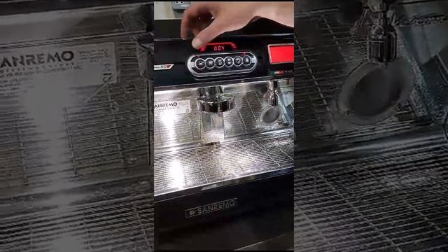 Retro-style Sanremo Verona RS 2-group Espresso Machine and Grinder смотреть онлайн