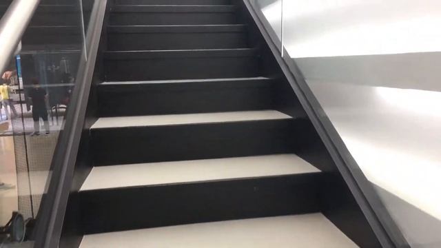 Официальный магазин DJI в Гонконге. DJI Hong Kong Flagship Store