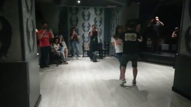 Javi y Jenny - Bachata Nivel Inicio/Medio - Salamanca 2018 смотреть онлайн