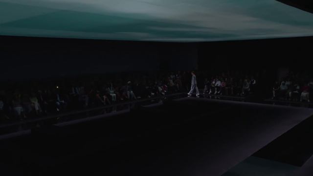 Emporio Armani Women’s Spring Summer 2020 Fashion Show смотреть онлайн