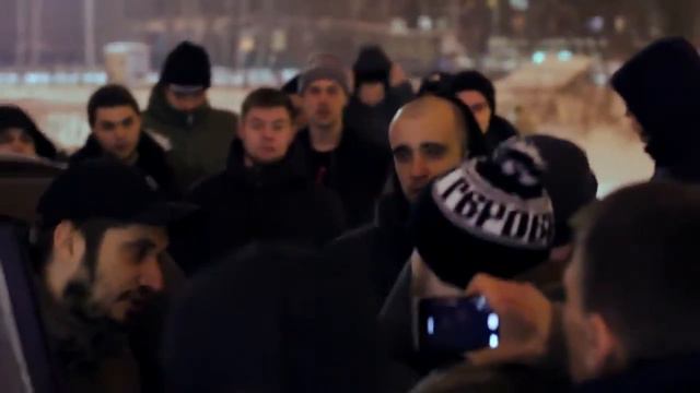 На Пашу Техника Толпой Напали в Воронеже и Заставили Извиняться смотреть онлайн