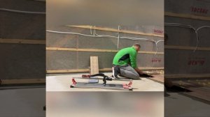 Укладка плитки 20х120 на пол. Полный цикл с описанием