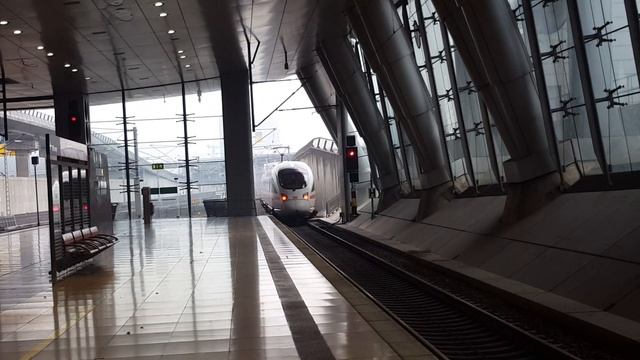 2x ICE T in Frankfurt(M) Flughafen Fernbf: ICE1559 Dresden Hbf смотреть онлайн