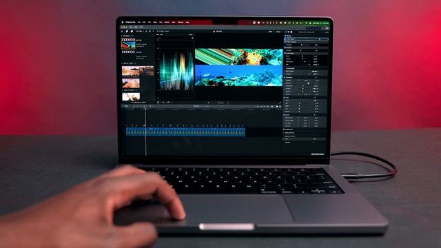 Mac Studio vs 14" MacBook Pro - Which Performs Best for $2,000? смотреть онлайн