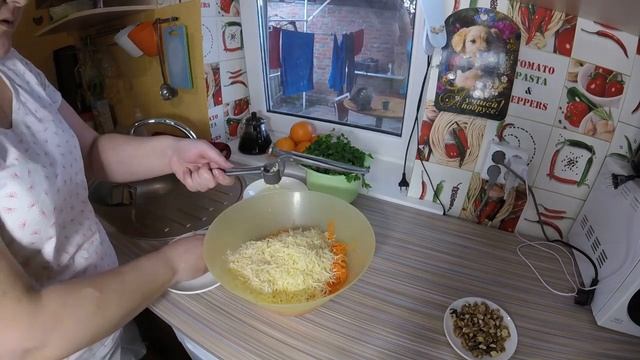 САЛАТ ИЗ МОРКОВИ С СЫРОМ И ЧЕСНОКОМ/salad with carrots смотреть онлайн