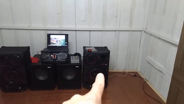 LG CL98 no máximo e com subs da NHL tocando Euro Dance. смотреть онлайн