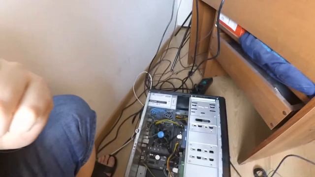 Как установить видеокарту GTX1650 в системный блок?"VLOG"Бытовуха блогера.Что еще делать вечером... смотреть онлайн