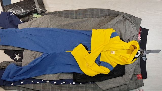 Mix Action NEW  43KG (М/Ж микс сток)  (34 мешков в наличии)   43 кг. 13,60€ за кг. 170  шт.