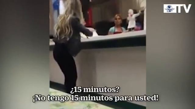 Mujer que humilla a vendedora recibe pequeña dosis de karma смотреть онлайн