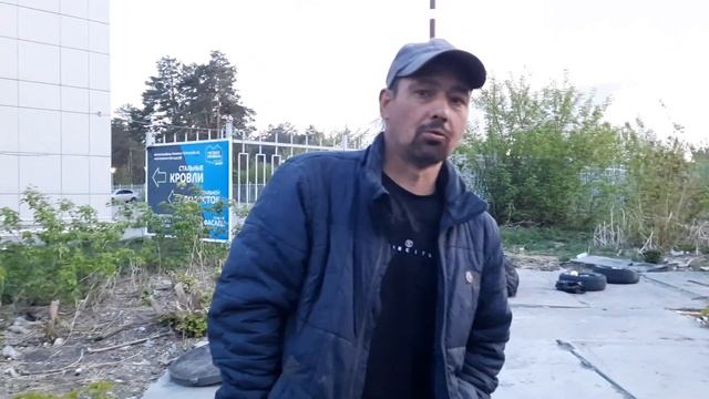 БОМЖИК ШРАМ ЗАРАБАТЫВАЕТ МИЛЛИАРДЫ В ЦИРКЕ смотреть онлайн