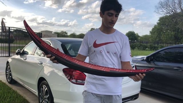 W205 C300 Spoiler Install смотреть онлайн