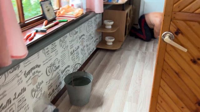Жара ушла, а мы продолжаем делать кухню на даче. Не могу без мужа смотреть онлайн