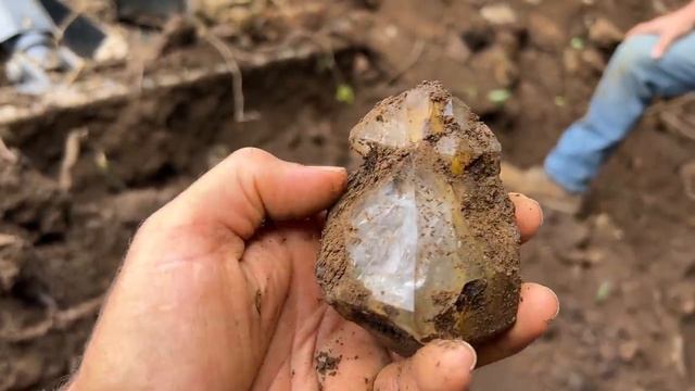 Mercedes Varnado First Time Digging Herkimer Diamonds!