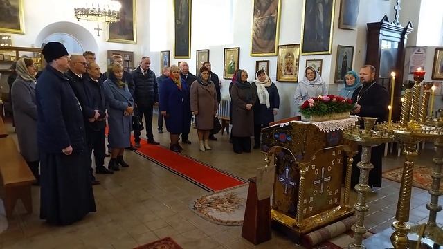 Церковь святой Живоначальной Троицы в г. п. Мир смотреть онлайн