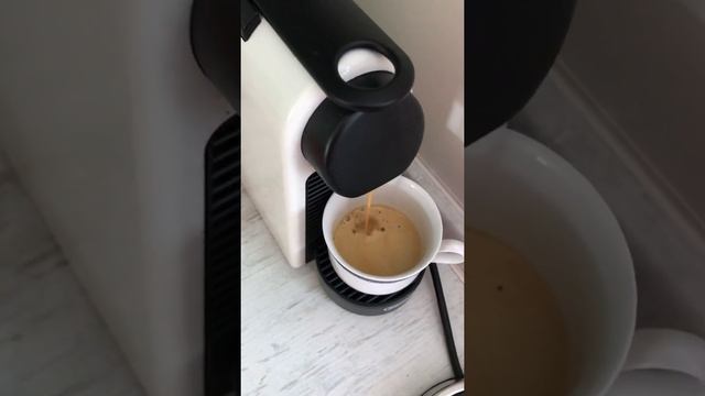 Кофемашина Nespresso Delonghi essenza mini смотреть онлайн