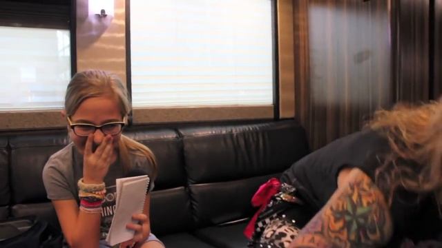 Piper interviews Michael Starr (Steel Panther) смотреть онлайн