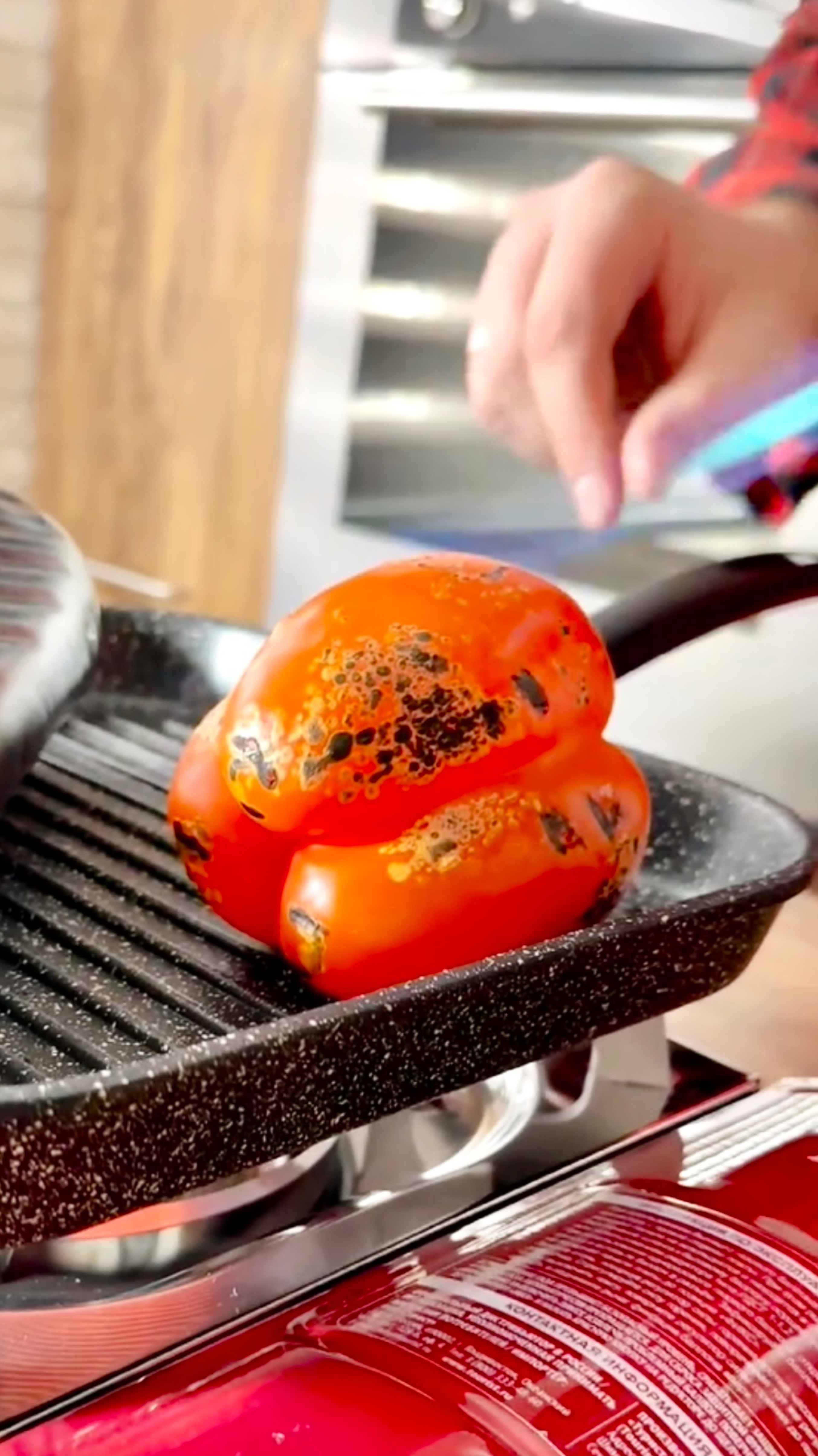 Готовим брускетта с бураттой и баклажаном