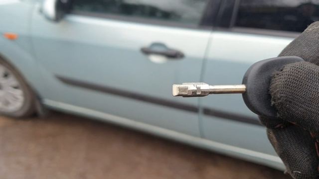 Вскрытие автомобиля FORD и восстановление ключей. смотреть онлайн