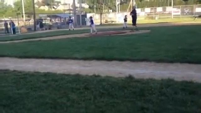 Anthony rotates in at Pitcher for his travel team смотреть онлайн