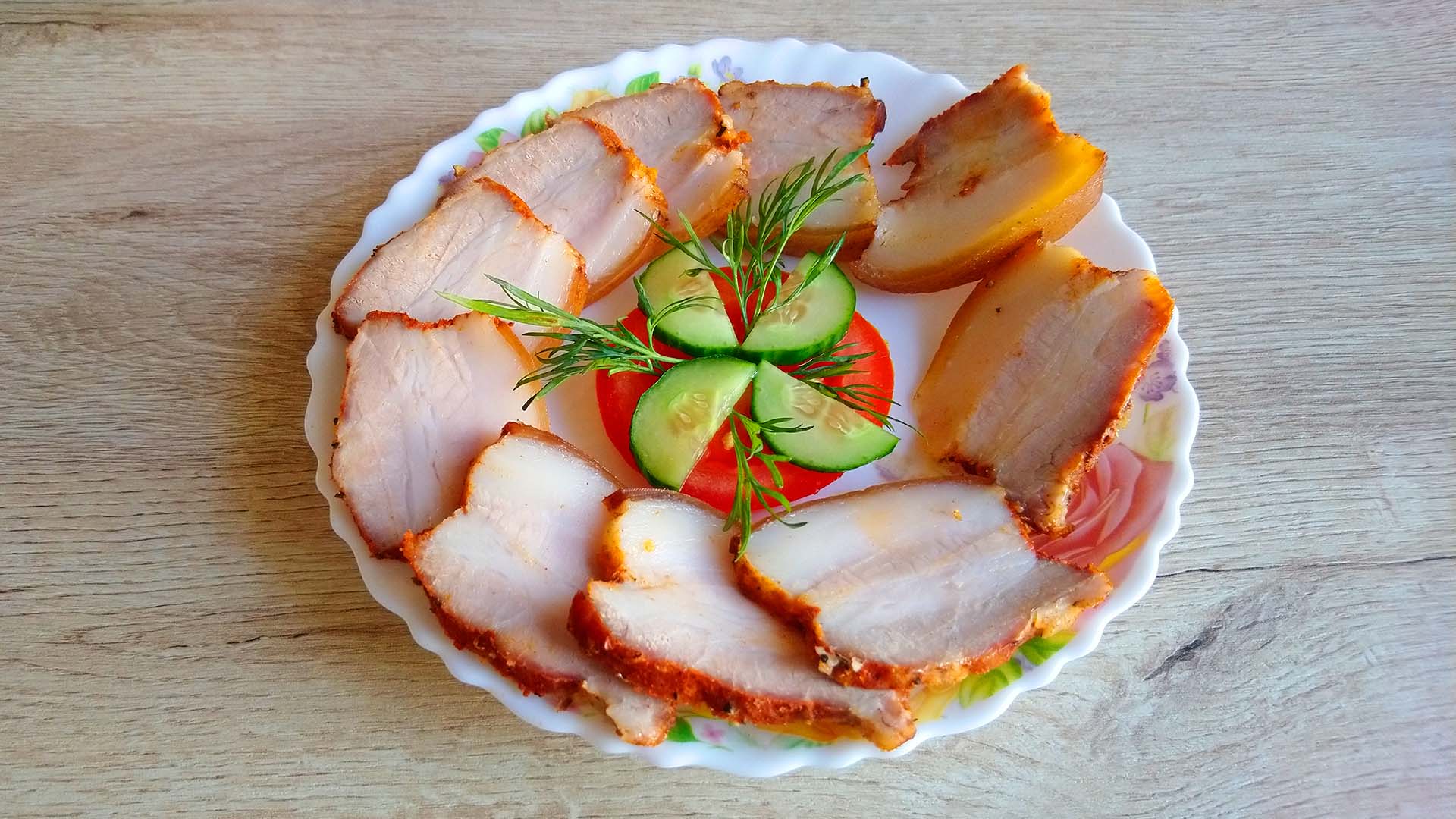 Нежная, Ароматная грудинка, домашний деликатес. Готовить Очень просто! смотреть онлайн