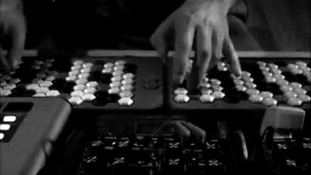 AXiS Harmonic Table, String Theory - Strumming Improvisation смотреть онлайн