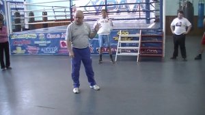 Акцентированный удар правой рукой в боксе на рубеже 40-х и 50-х годов.