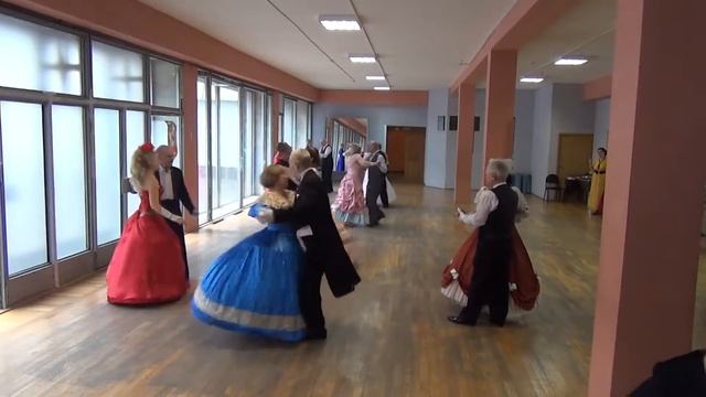 Триплет галоп кадриль Triplet Galop Quadrille смотреть онлайн