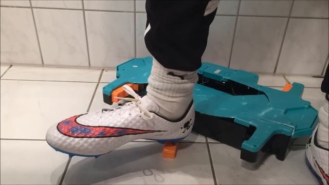 Nike Hypervenom vs. Ping-Pong game 2 смотреть онлайн