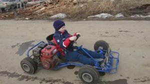 КАРТ с двигателем от мотоблока 8 л.с. и вариатором от скутера.