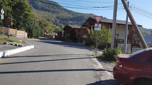 ПРОДОЛЖЕНИЕ ПРОГУЛКИ ПО КРАСНОЙ ПОЛЯНЕ. смотреть онлайн