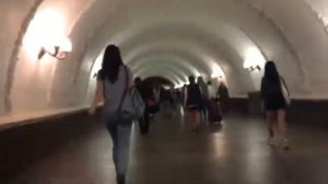 Переход со станции Театральная на станцию Охотный Ряд.