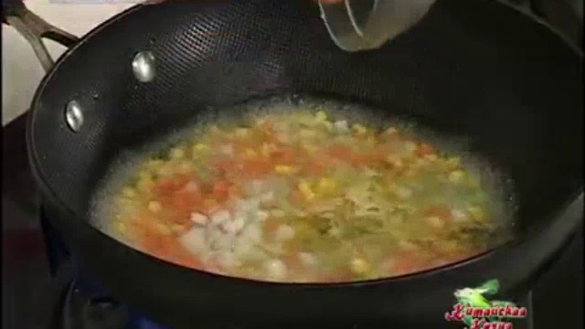 Жареная кукуруза и кедровые орехи