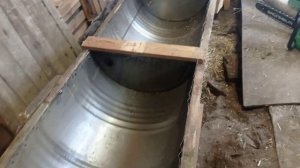 кормушки из бочек,для быков.