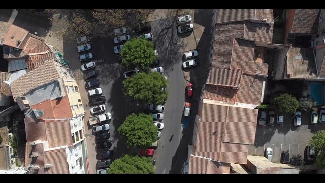 Cavaillon confinée vue du ciel смотреть онлайн