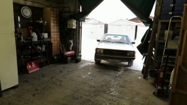 Audi 100 C2 1978 г. Просто видео.